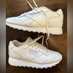Reebok Women’s White Sneakers Size 6